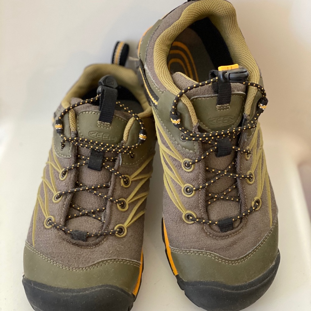 Keen Chandler CNX low size 4